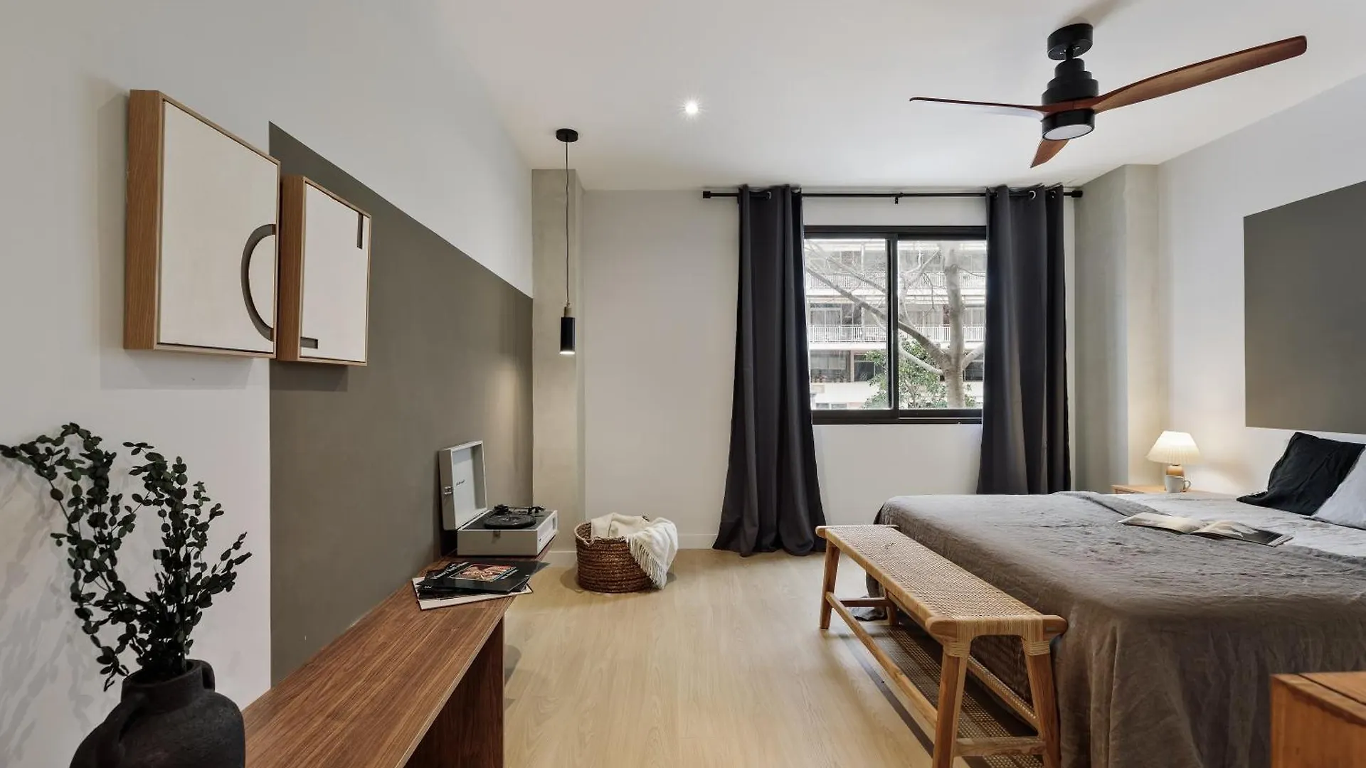 Apartment Aiguablava - 1 Bedroom And Pool In Pedralbes Barcelona